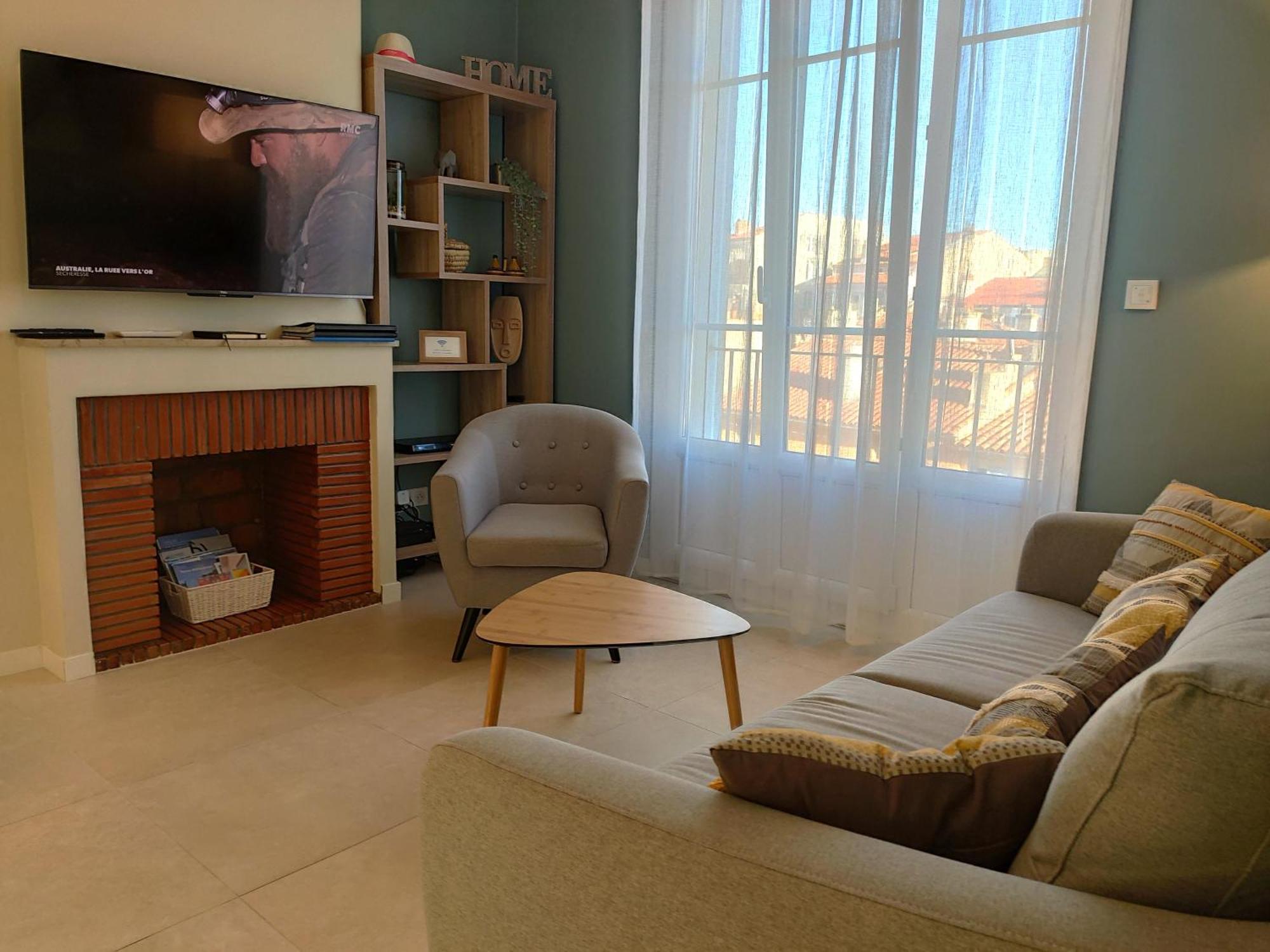 Superbe T3 Climatise 61M2 - 4 Etoiles - Wifi - Centre Historique Vue Port De Plaisance Apartment Toulon Exterior photo